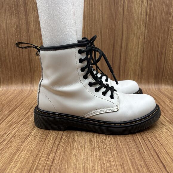 Dr. Marten’s 1460 Kids size 2 Optic White youth zip and lace up Boots - Picture 1 of 8